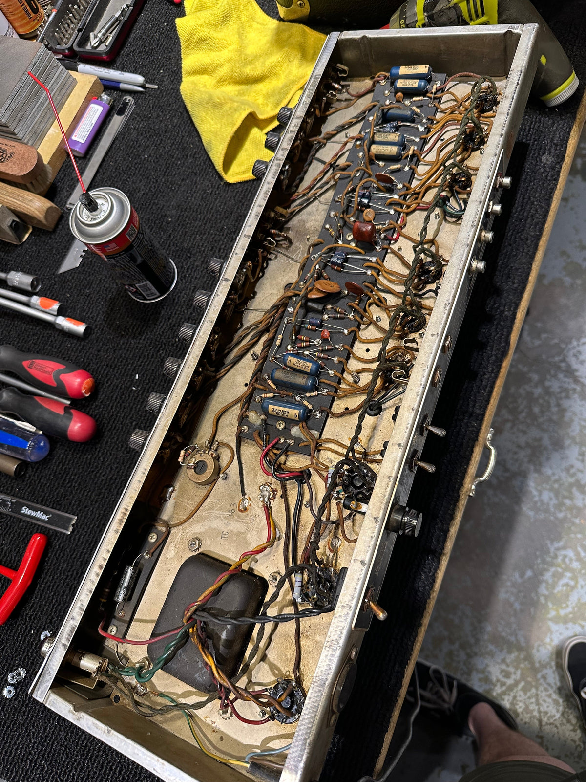 Fender Vibroverb 1963 - View 4 | MusicMarket