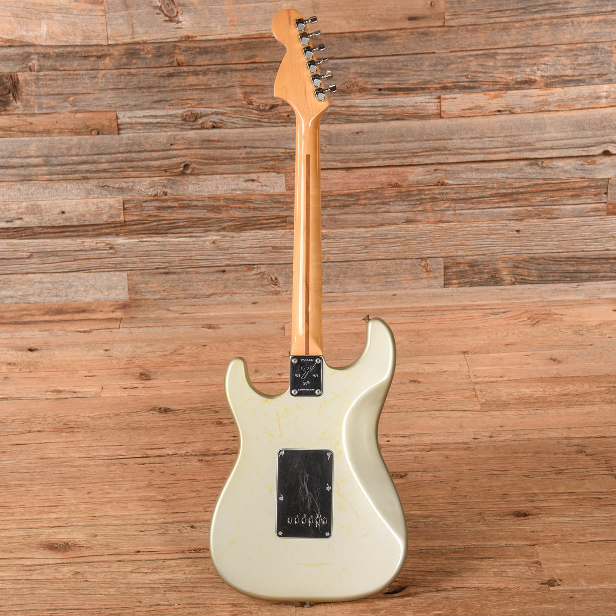 Fender 25th Anniversary Stratocaster Porsche Silver 1979 - View 5 | MusicMarket