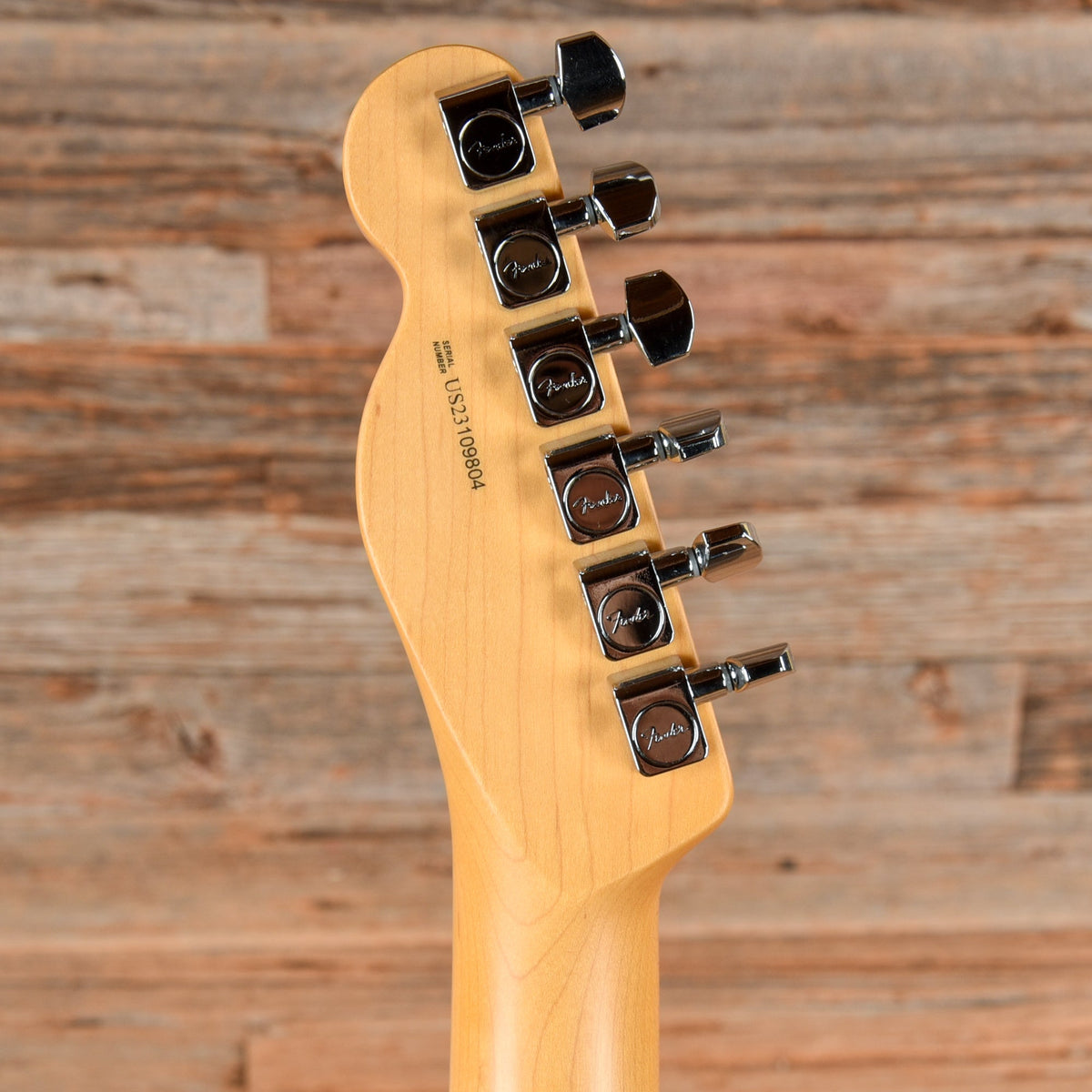 Fender American Professional II Butterscotch 2024 - View 7 | MusicMarket