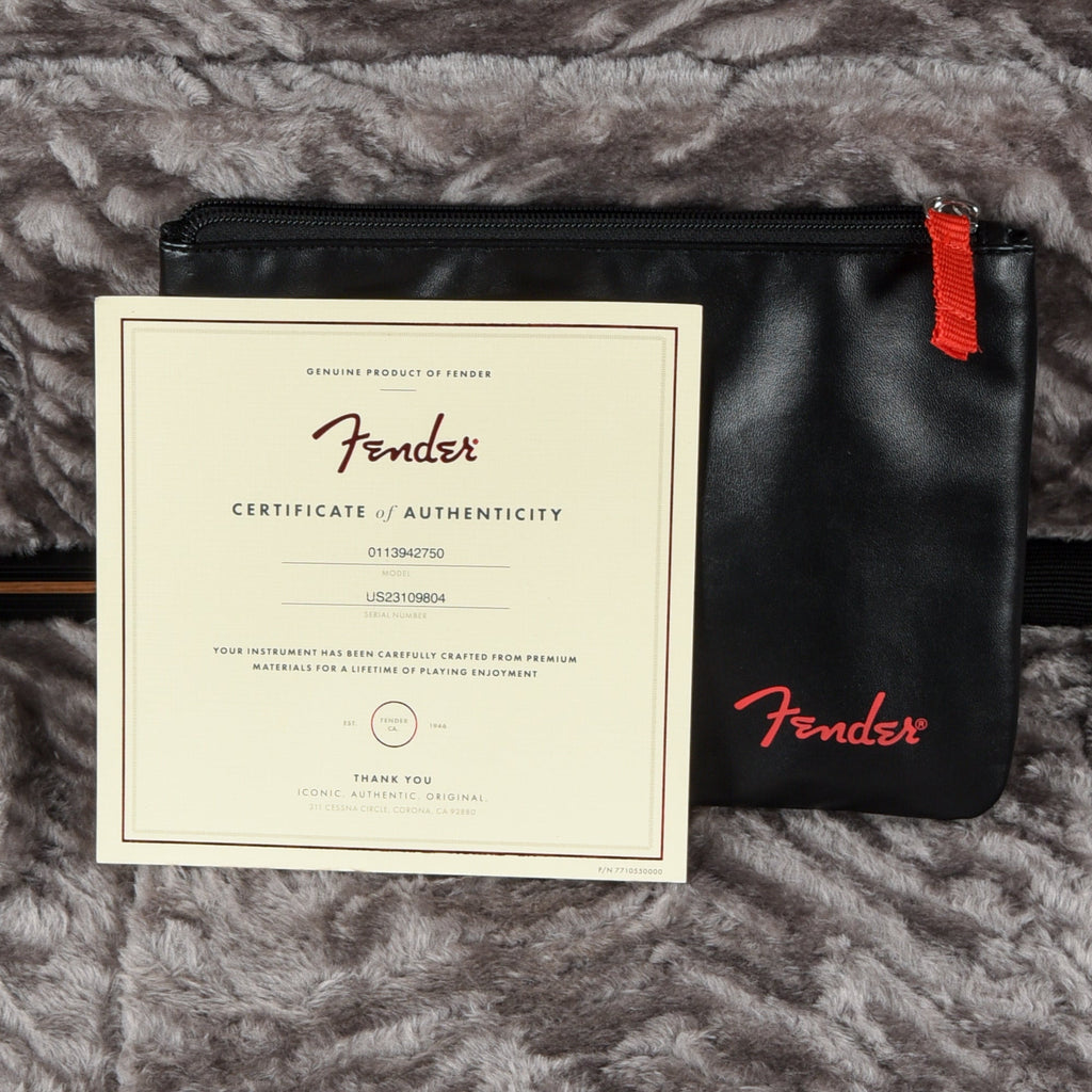 Fender American Professional II Butterscotch 2024 - View 10 | MusicMarket