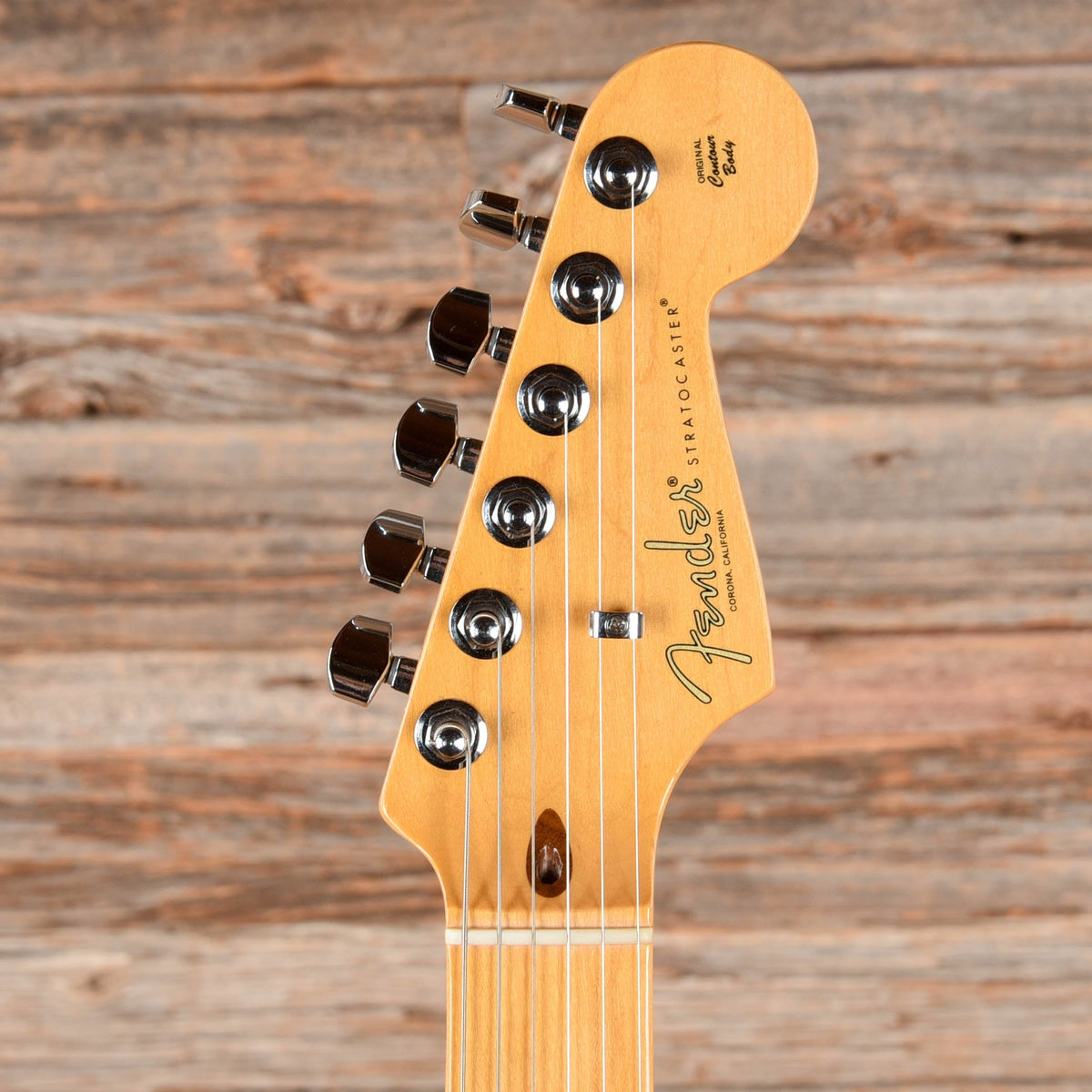 Fender American Professional II Stratocaster Dark Night 2021 - View 6 | MusicMarket