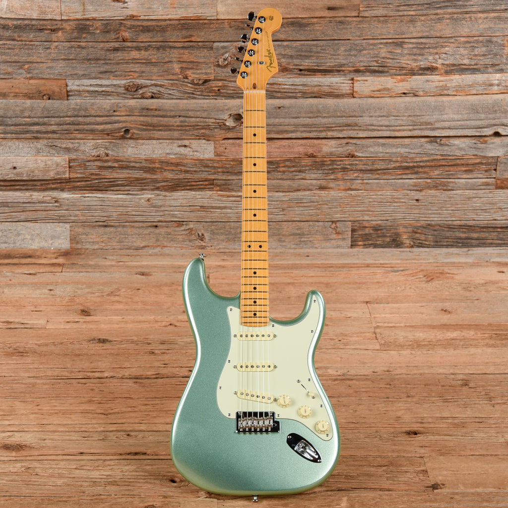 Fender American Professional II Stratocaster Mystic Surf Green 2021 - View 4 | MusicMarket