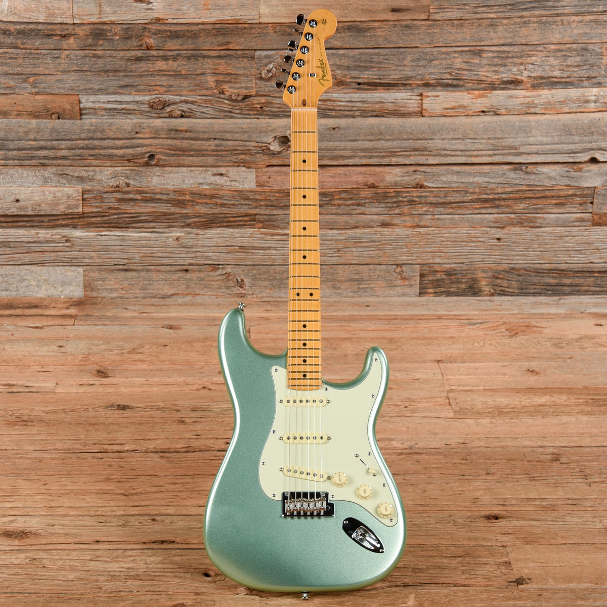 Fender American Professional II Stratocaster Mystic Surf Green 2021 - View 4 | MusicMarket