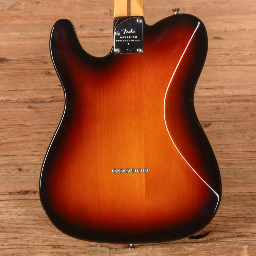 Fender American Professional II Telecaster Deluxe Sunburst 2019 - View 3 | MusicMarket