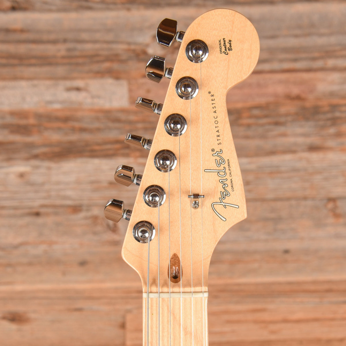 Fender American Professional Stratocaster Olympic White 2018 - View 6 | MusicMarket