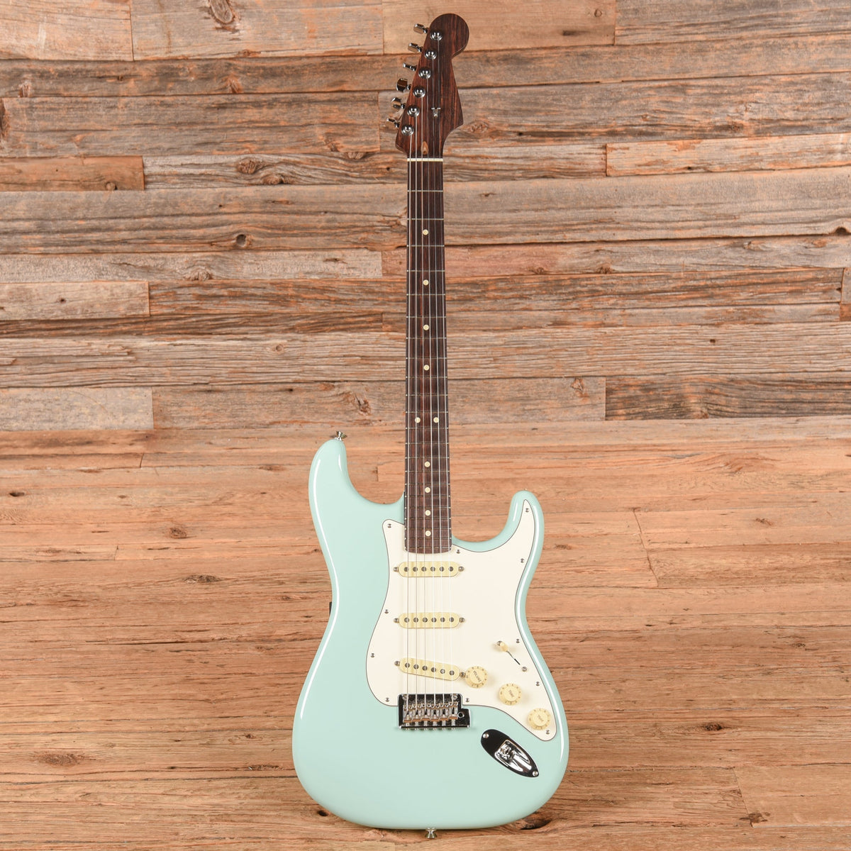 Fender Limited Edition American Professional Stratocaster w/Solid Rosewood Neck Daphne Blue 2017 - View 4 | MusicMarket
