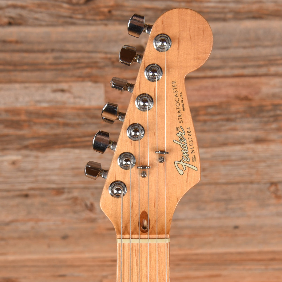 Fender American Standard Stratocaster Blue 1991 - View 6 | MusicMarket