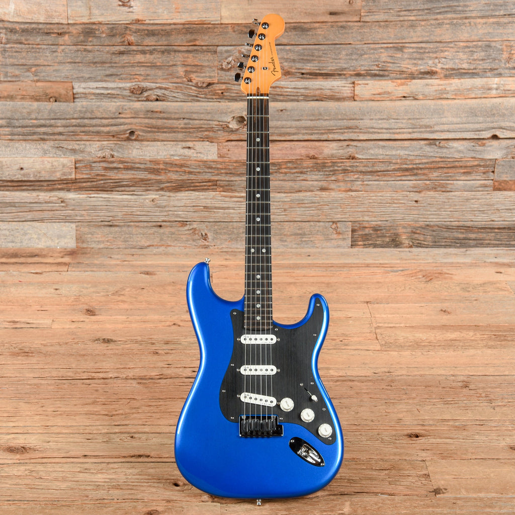 Fender American Ultra II Stratocaster Nebula Blue 2024 - View 4 | MusicMarket