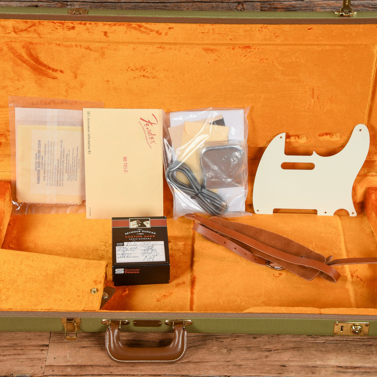 Fender American Vintage Telecaster: Esquire Conversion Blonde 2013 - View 10 | MusicMarket