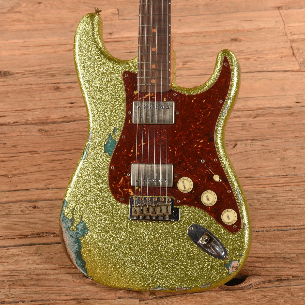 Fender Custom Shop 1963 Stratocaster Heavy Relic HH Chartreuse Sparkle 2024 - View 2 | MusicMarket