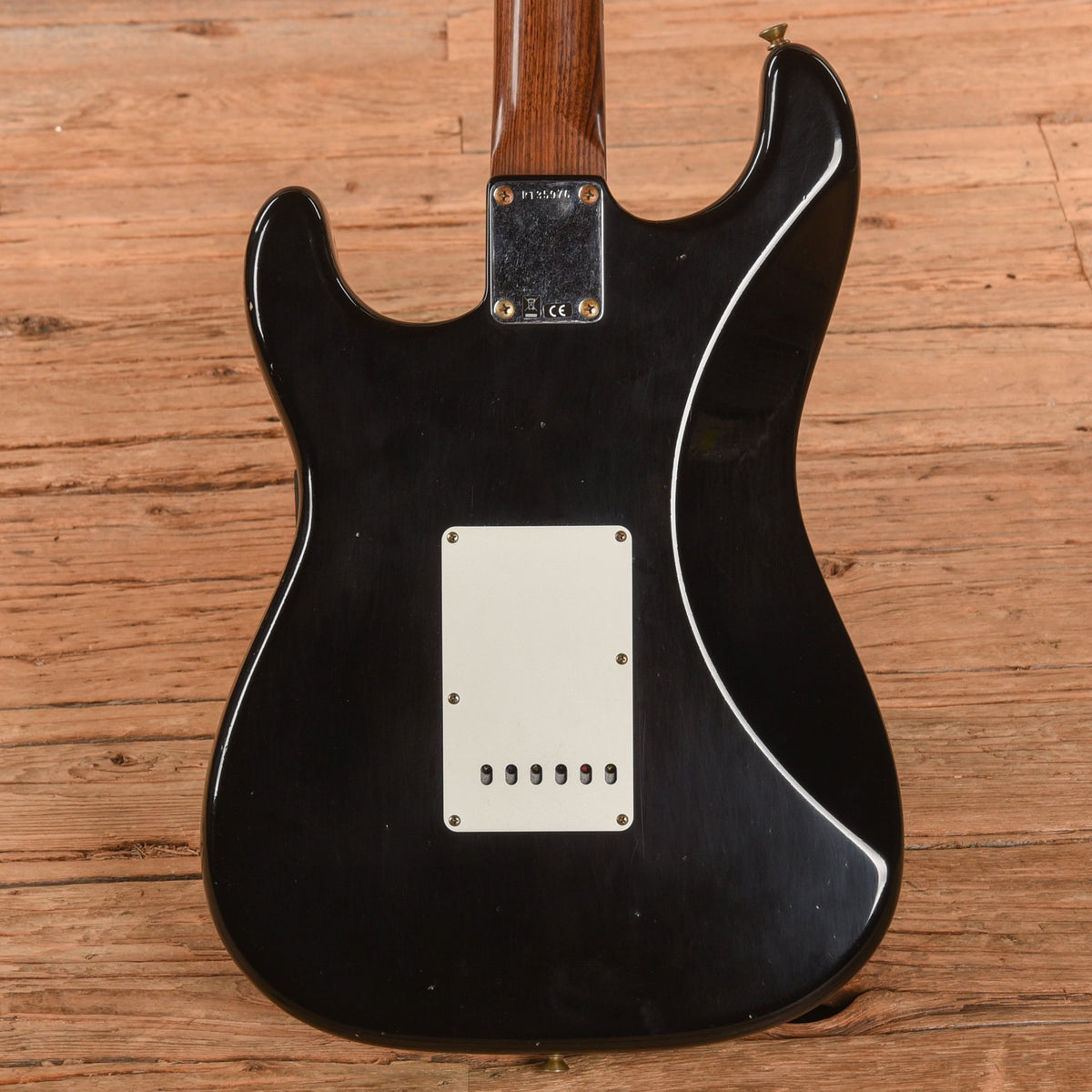 Fender Custom Shop '63 Stratocaster Reissue w/ Rosewood Neck Journeyman Relic Black 2024 - View 3 | MusicMarket