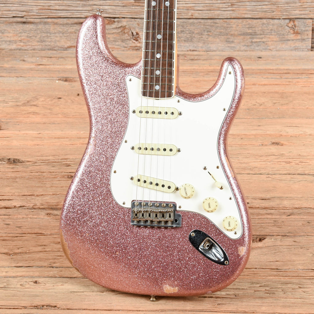 Fender Custom Shop '67 Stratocaster Reissue Relic Champagne Sparkle 2017 - View 2 | MusicMarket