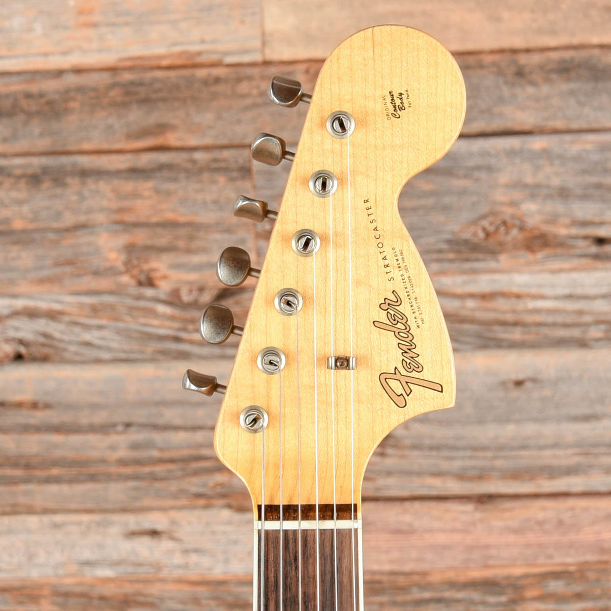 Fender Custom Shop '67 Stratocaster Reissue Relic Champagne Sparkle 2017 - View 6 | MusicMarket