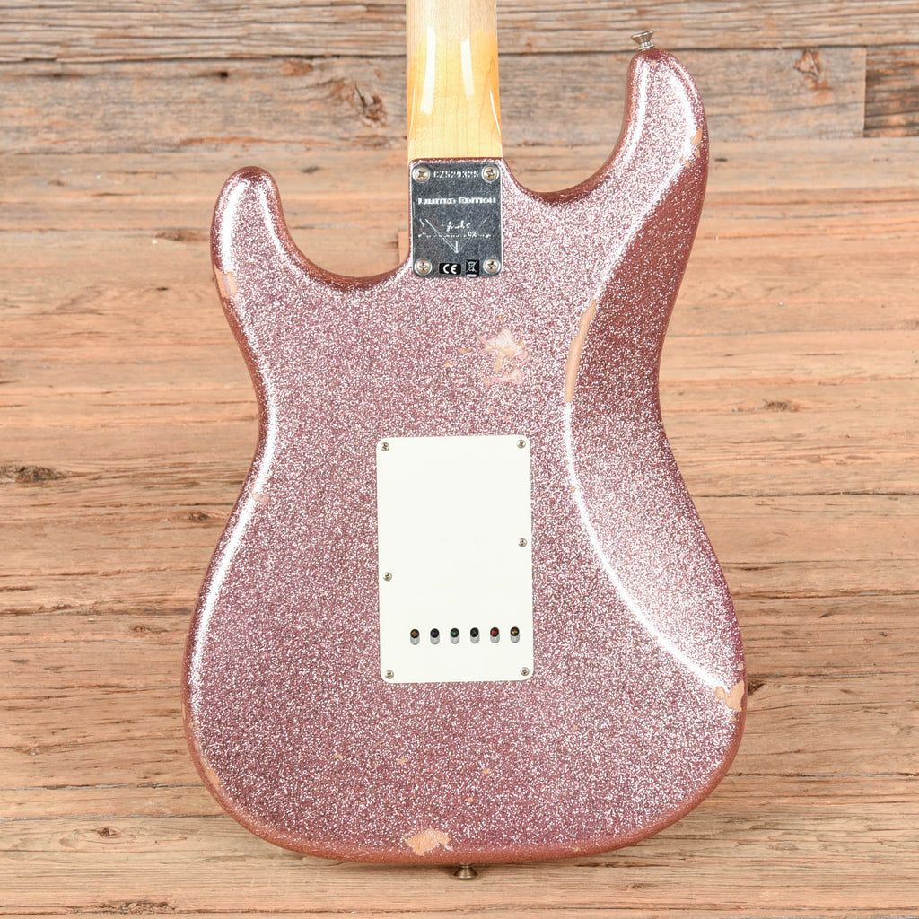Fender Custom Shop '67 Stratocaster Reissue Relic Champagne Sparkle 2017 - View 3 | MusicMarket
