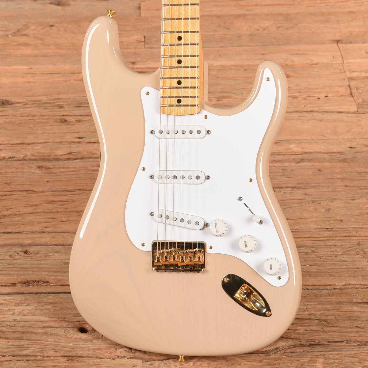 Fender Custom Shop LTD '54 Stratocaster Hardtail Reissue NOS Dirty White Blonde 2024 - View 2 | MusicMarket