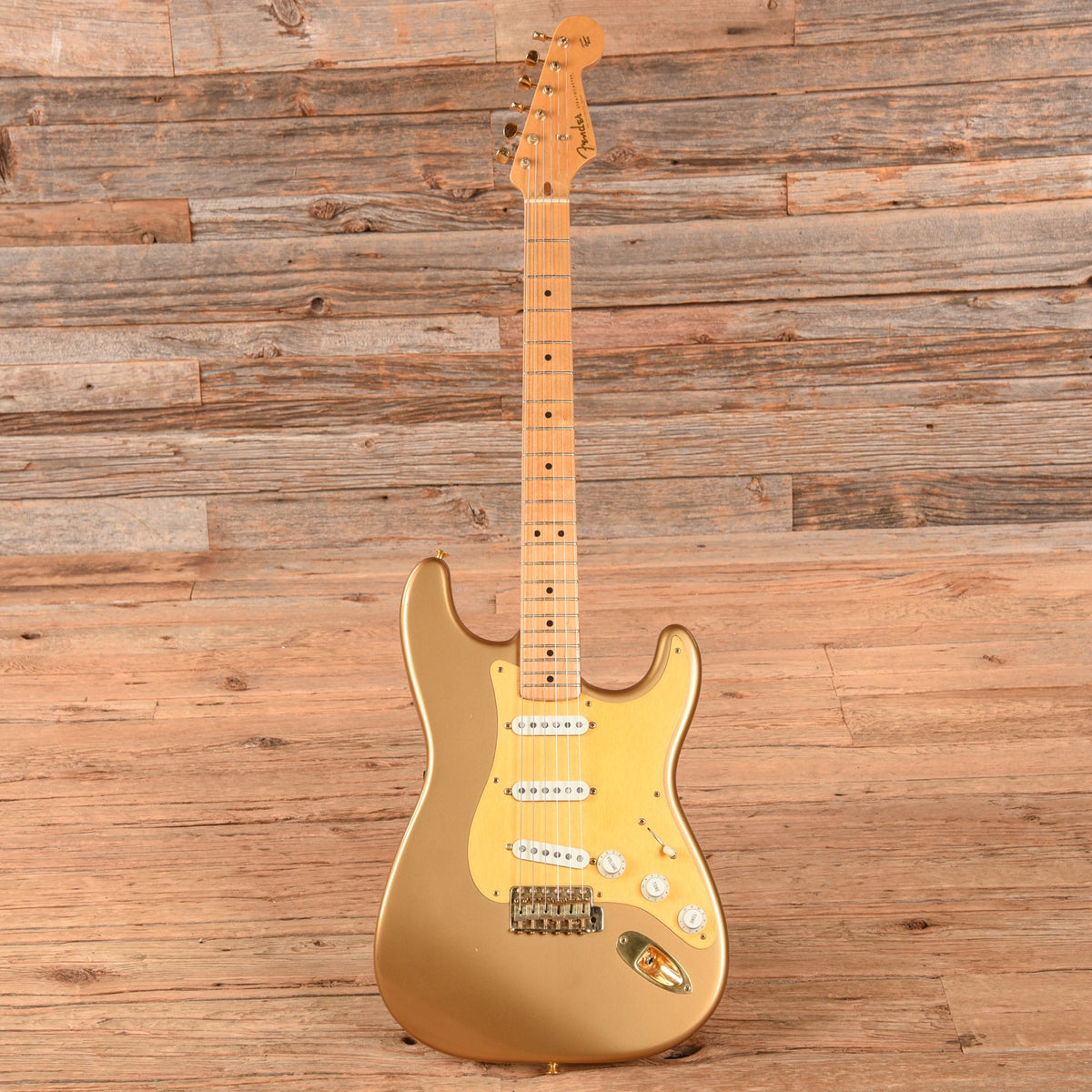 Fender Custom Shop Stratocaster HLE Gold 1989 - View 4 | MusicMarket