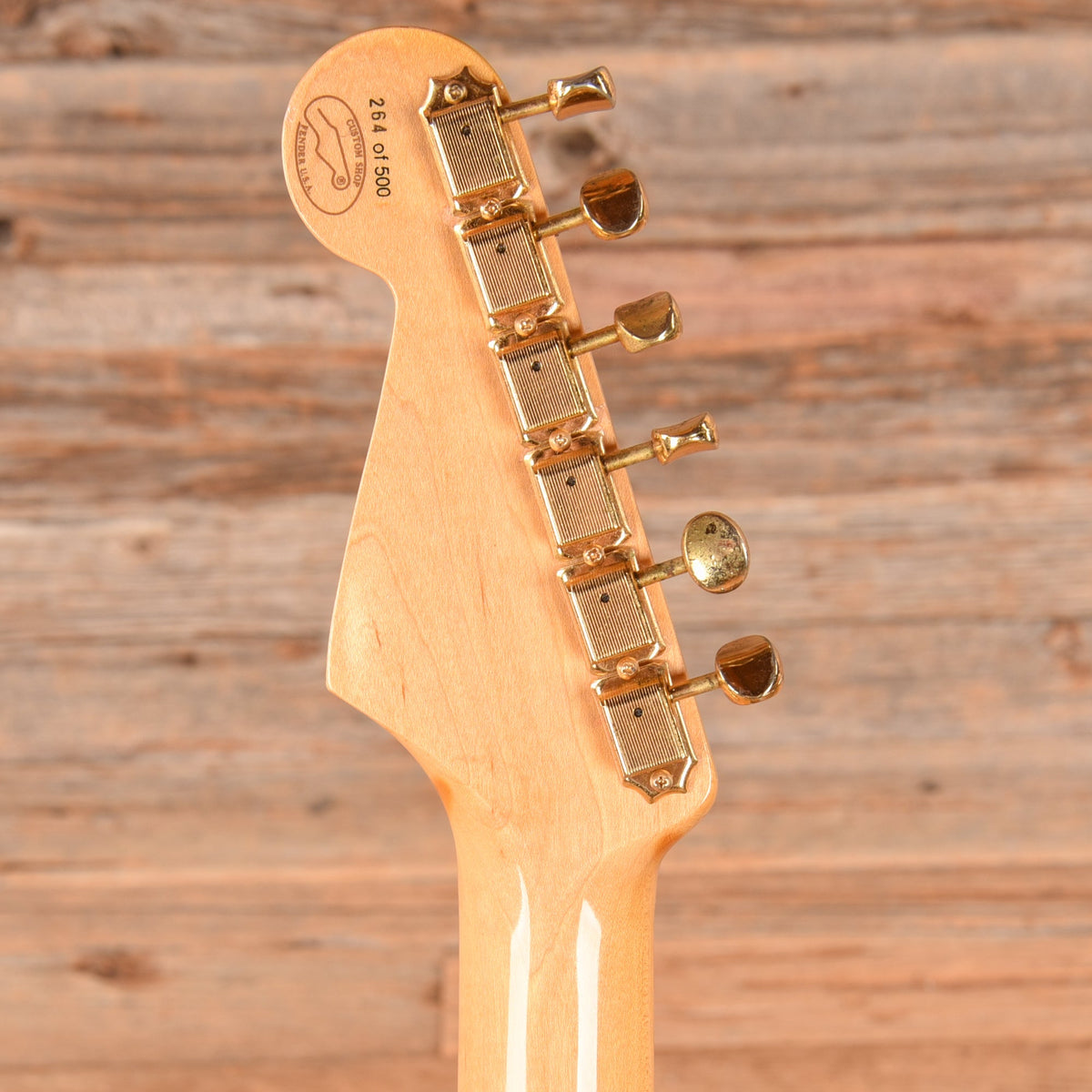 Fender Custom Shop Stratocaster HLE Gold 1989 - View 7 | MusicMarket