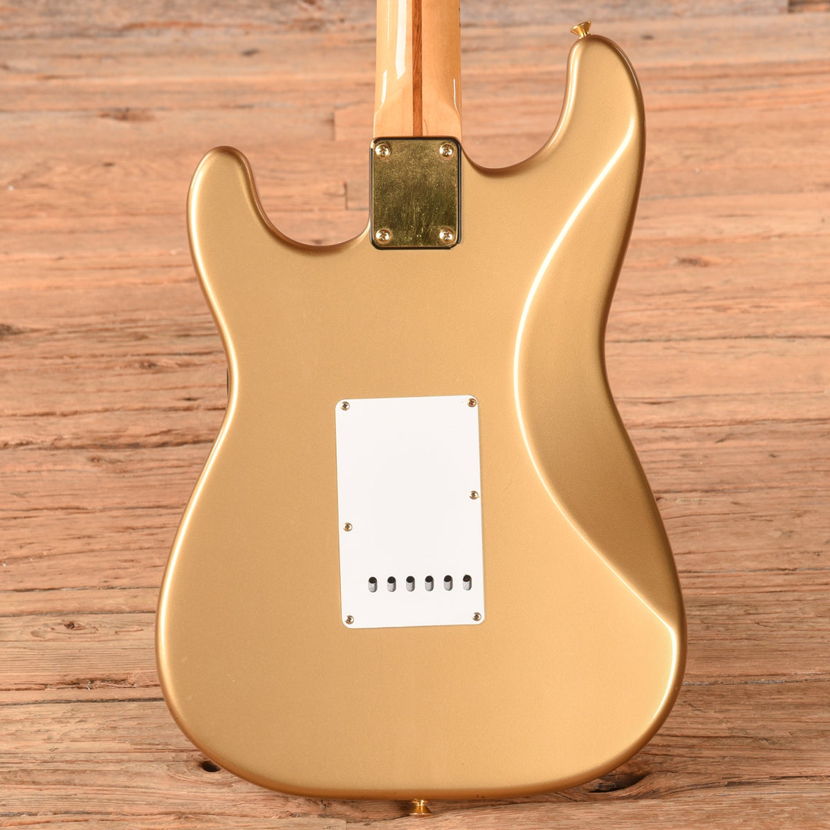 Fender Custom Shop Stratocaster HLE Gold 1989 - View 3 | MusicMarket