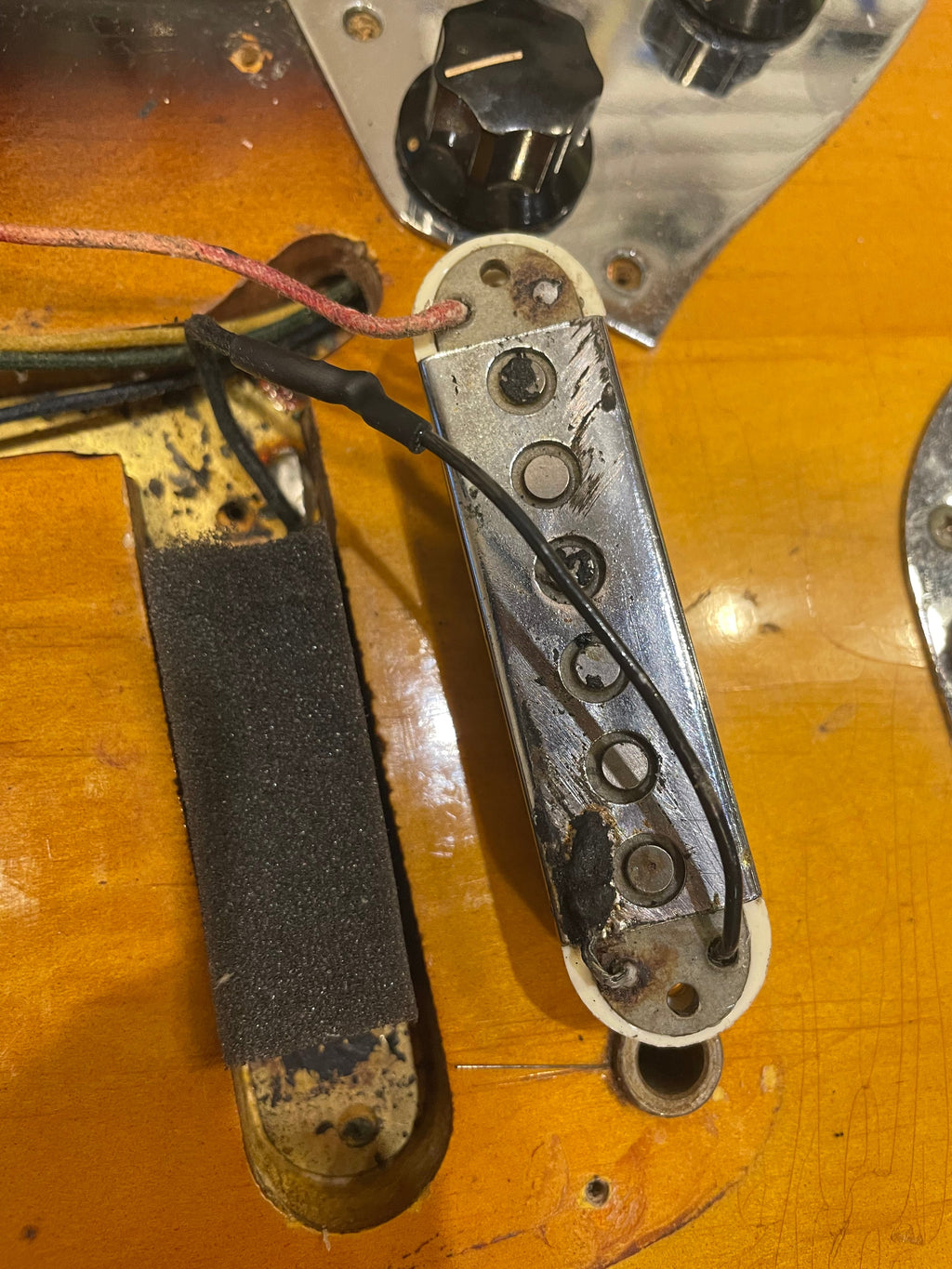 Fender Jaguar Sunburst 1962 - View 14 | MusicMarket