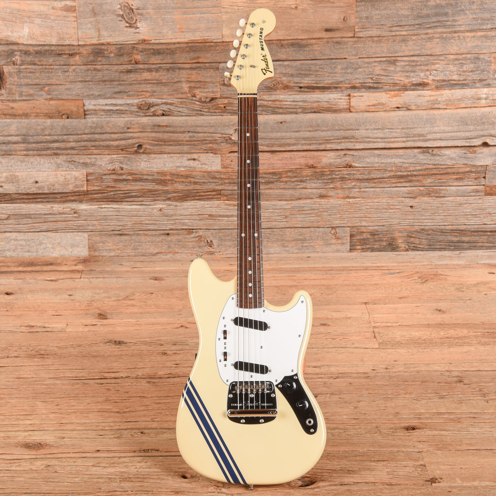 Fender MG-73 Mustang Reissue MIJ Olympic White 2012 - View 4 | MusicMarket