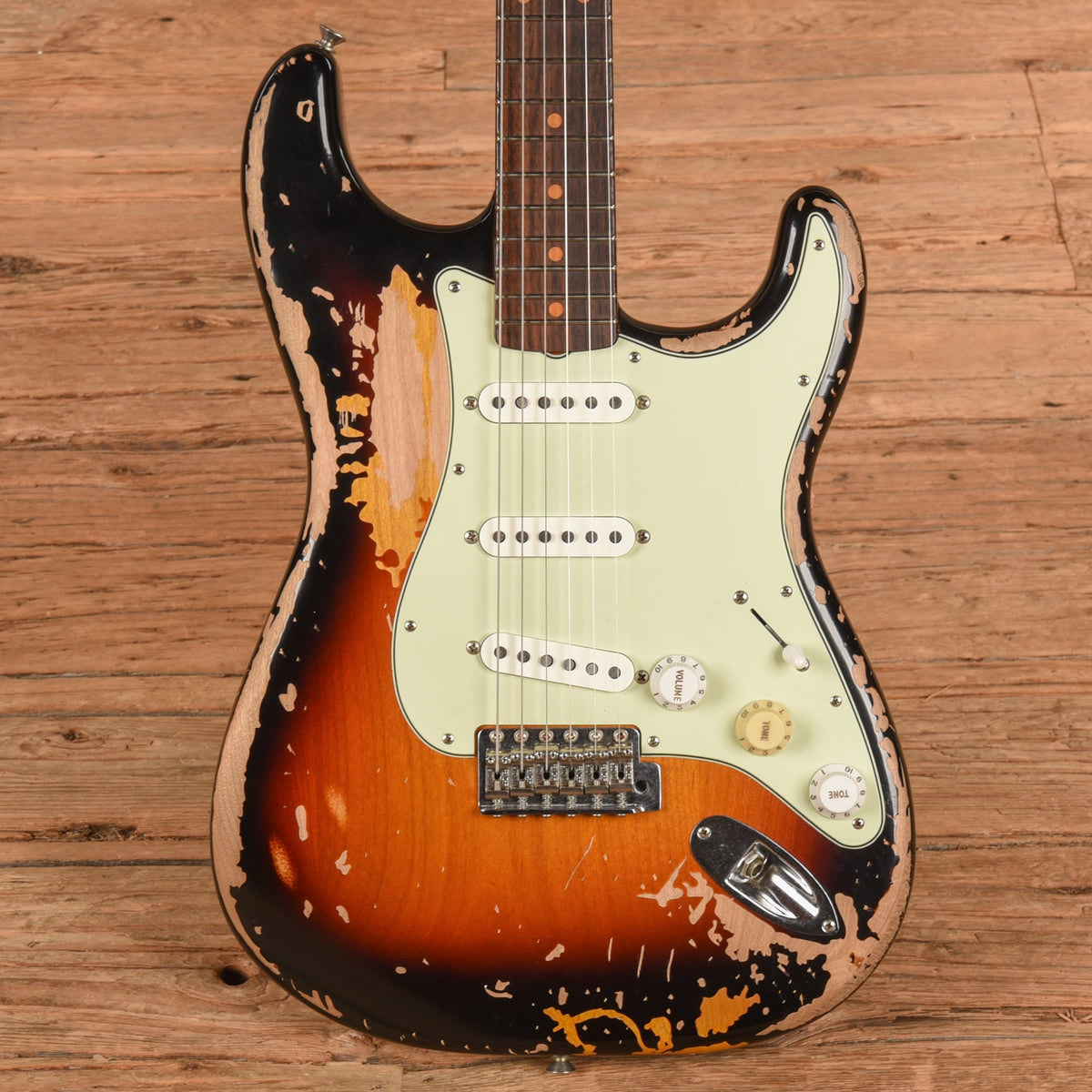 Fender Mike McCready Stratocaster Sunburst 2024 - MusicMarket