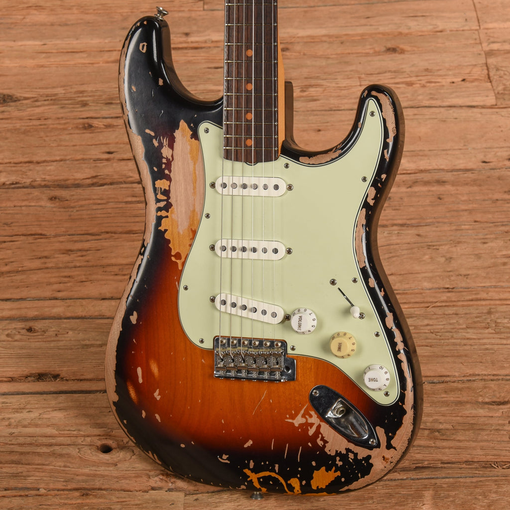 Fender Mike McCready Stratocaster Sunburst 2024 - View 2 | MusicMarket