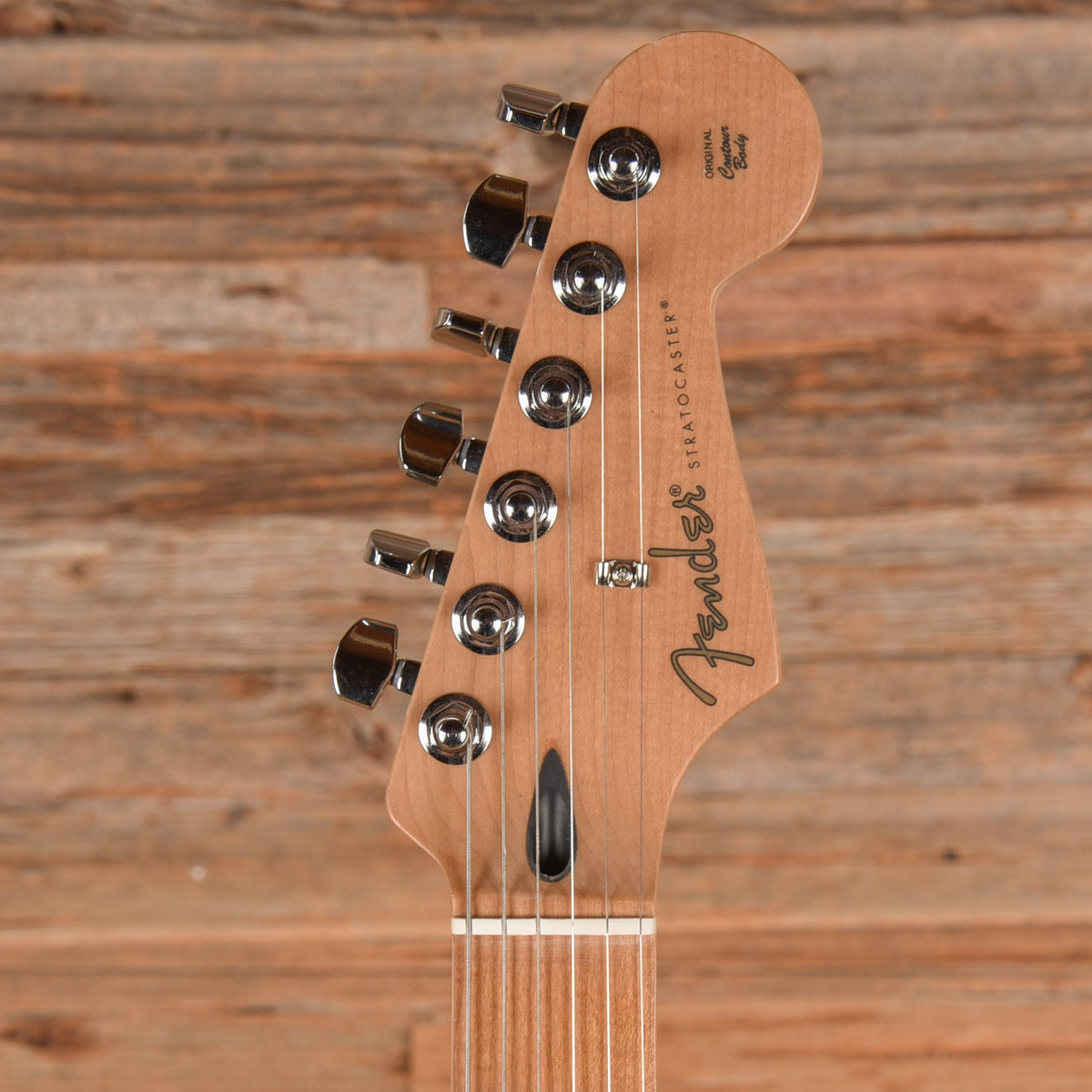 Fender Player Stratocaster Black 2023 - View 6 | MusicMarket