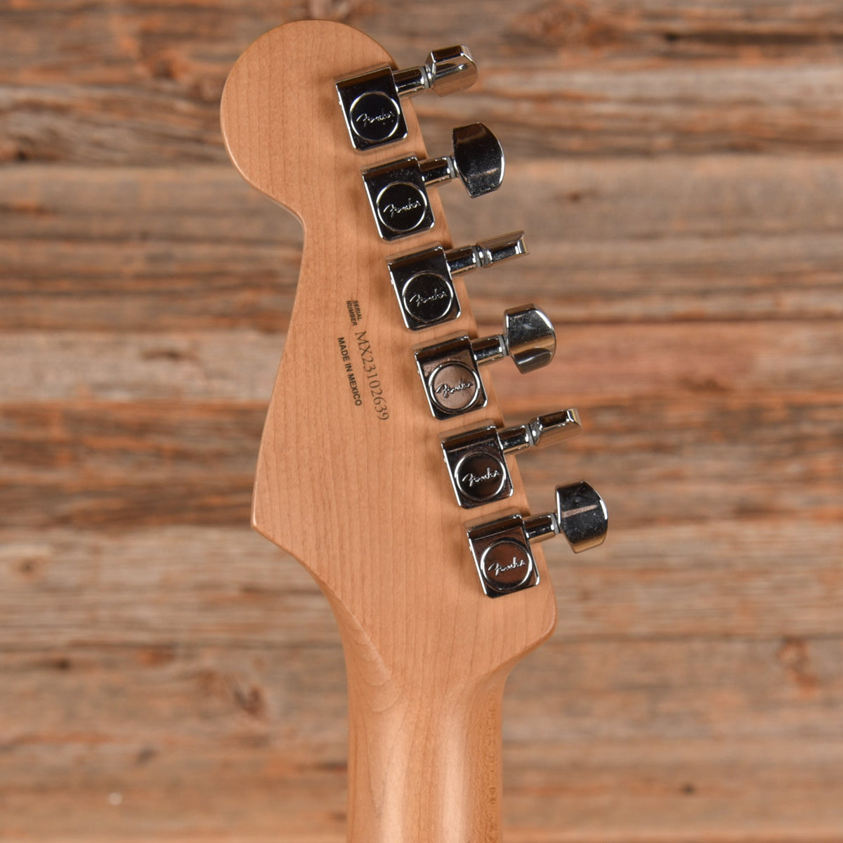 Fender Player Stratocaster Black 2023 - View 7 | MusicMarket