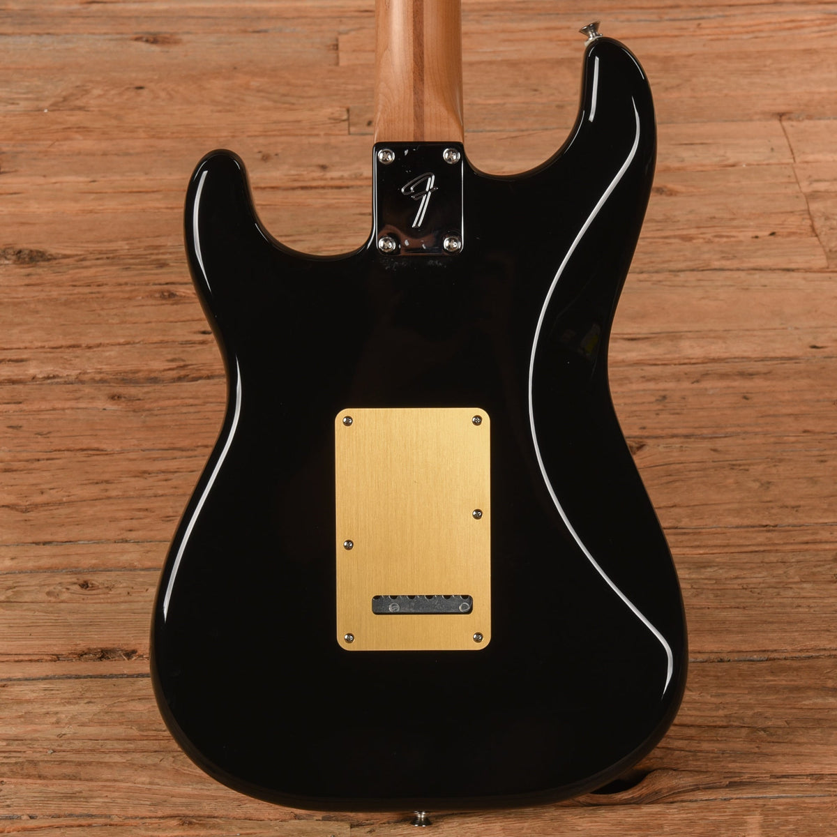 Fender Player Stratocaster Black 2023 - View 3 | MusicMarket