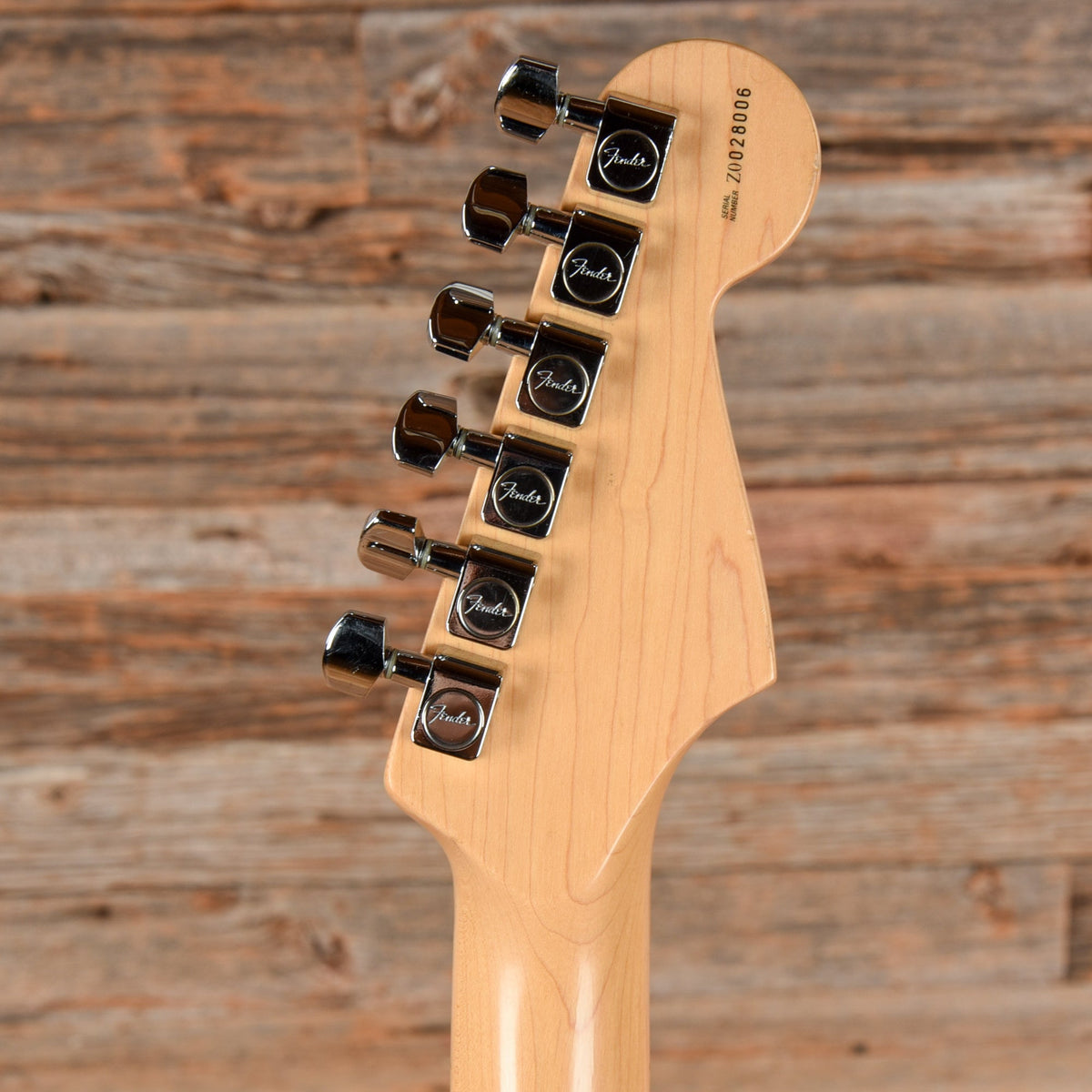 Fender Standard Stratocaster Black 2000 LEFTY - View 7 | MusicMarket