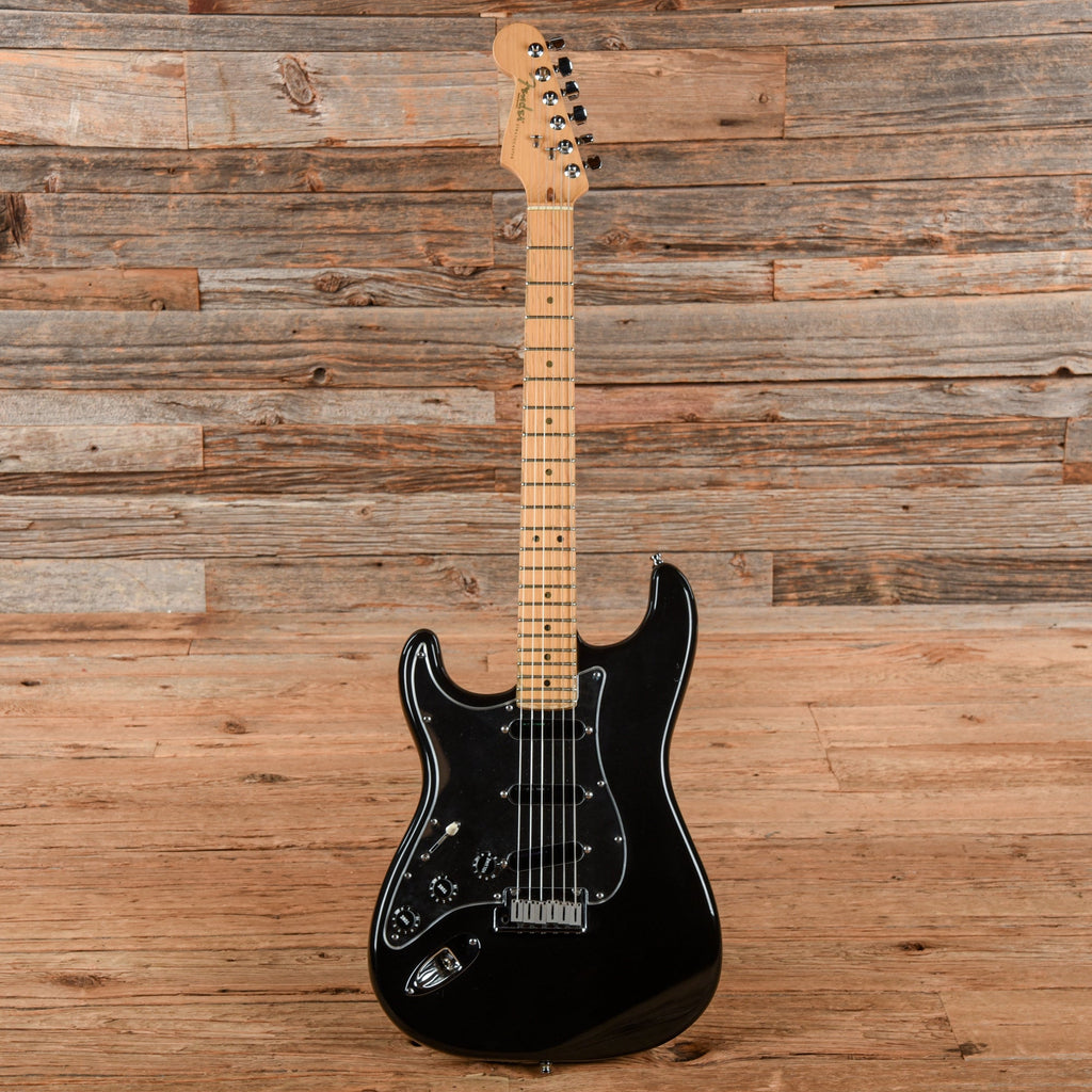 Fender Standard Stratocaster Black 2000 LEFTY - View 4 | MusicMarket