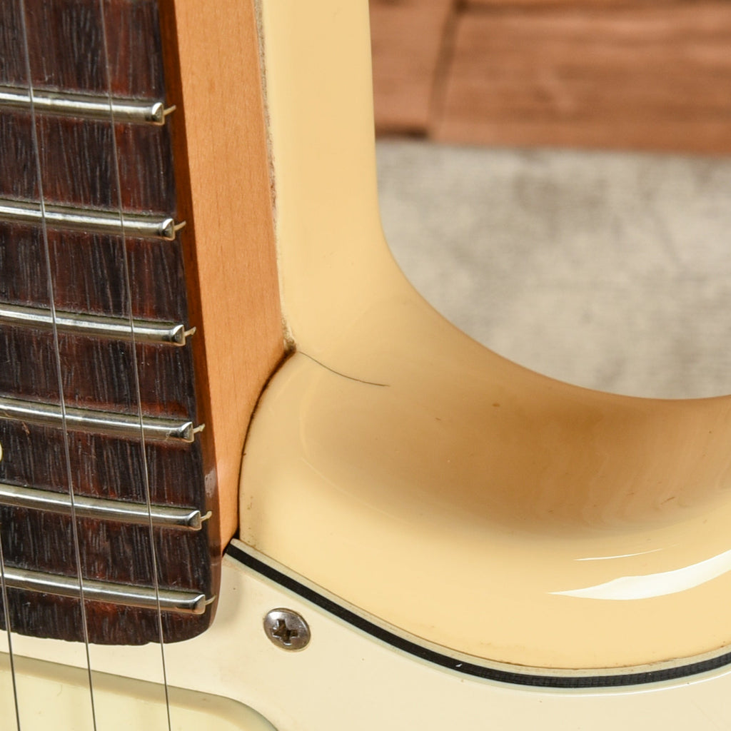 Fender Strat Plus Olympic White 1989 - View 11 | MusicMarket