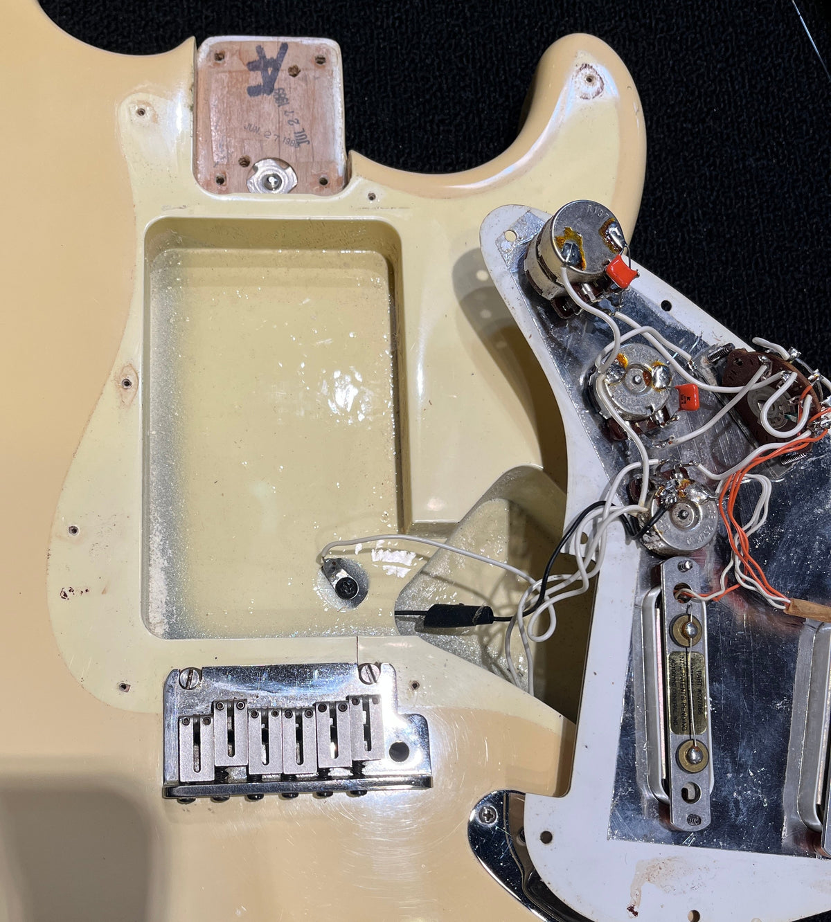 Fender Strat Plus Olympic White 1989 - View 15 | MusicMarket