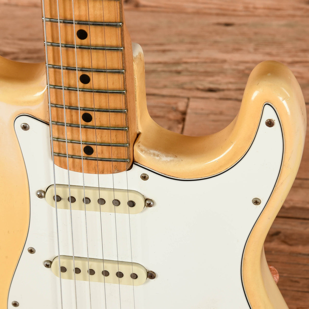 Fender Stratocaster Olympic White 1975 - View 8 | MusicMarket
