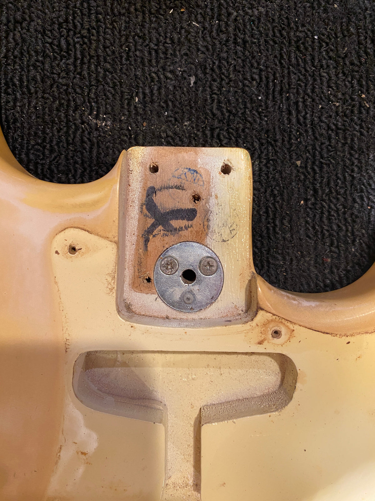 Fender Stratocaster Olympic White 1975 - View 12 | MusicMarket