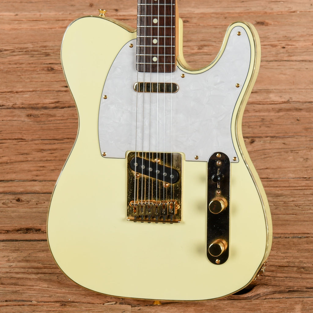 Fender TLG Gold Telecaster MIJ White - View 2 | MusicMarket