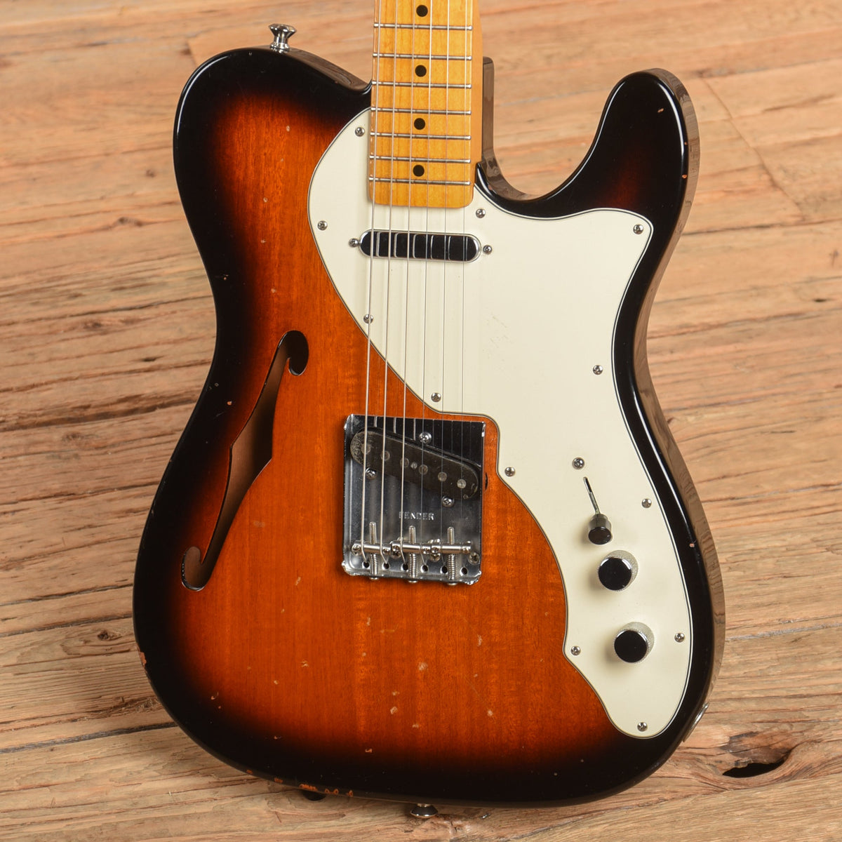 Fender American Vintage '69 Telecaster Thinline Sunburst 2011 - View 2 | MusicMarket