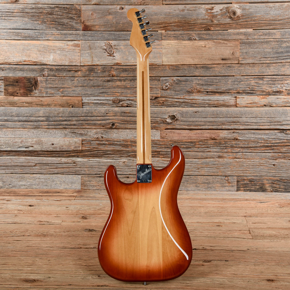 Fender 2-Knob Stratocaster Sienna Sunburst 1983 - View 5 | MusicMarket