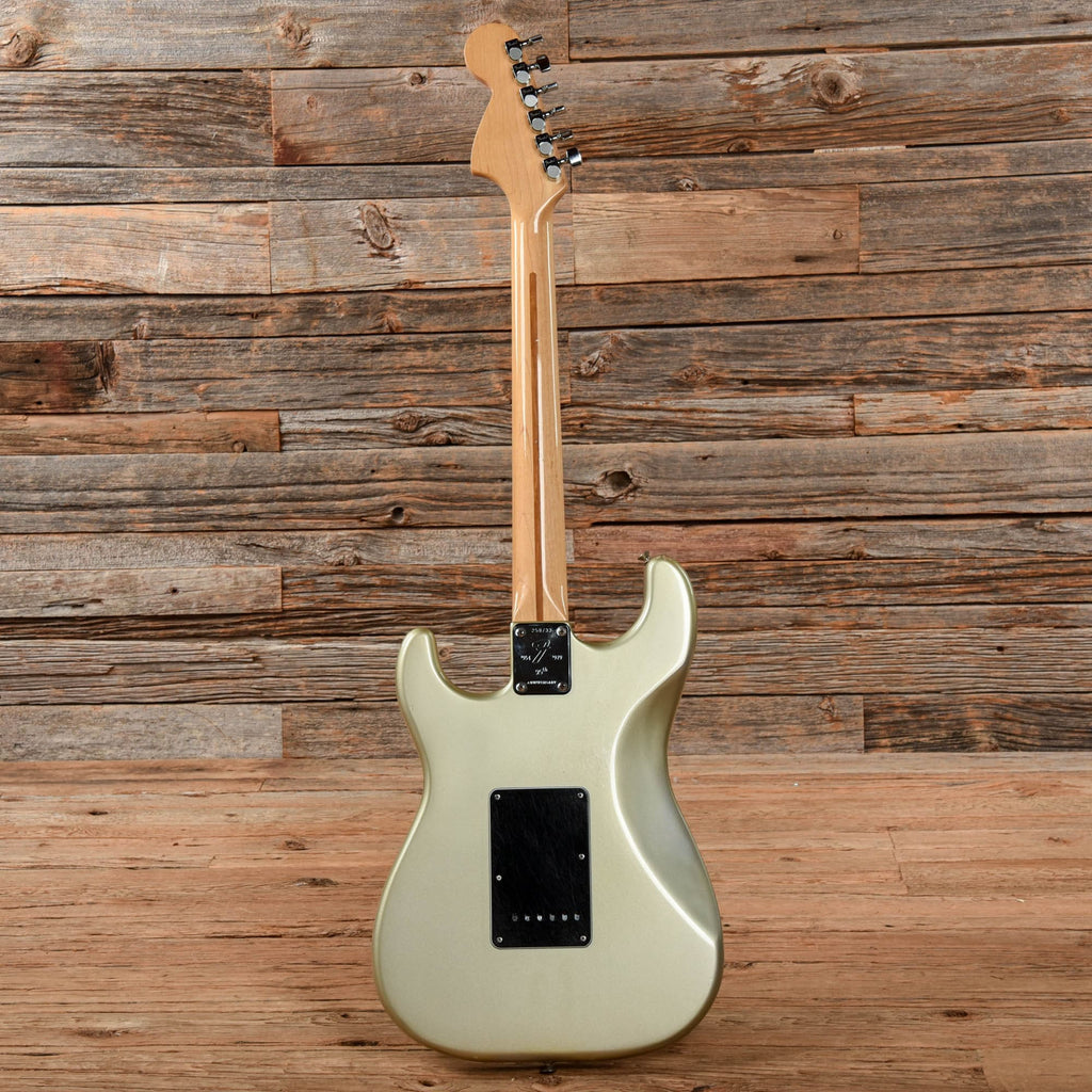 Fender 25th Anniversary Stratocaster Inca Silver 1979 - View 5 | MusicMarket