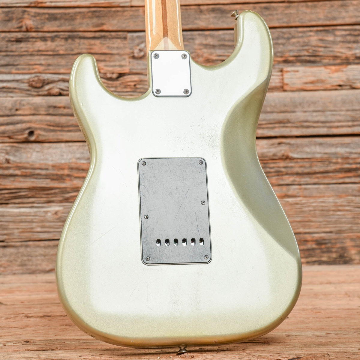 Fender 25th Anniversary Stratocaster Inca Silver 1979 - View 9 | MusicMarket