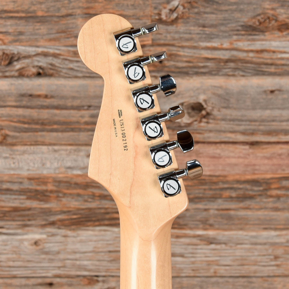 Fender American Deluxe Stratocaster Burgundy Mist Metallic 2013 - View 7 | MusicMarket