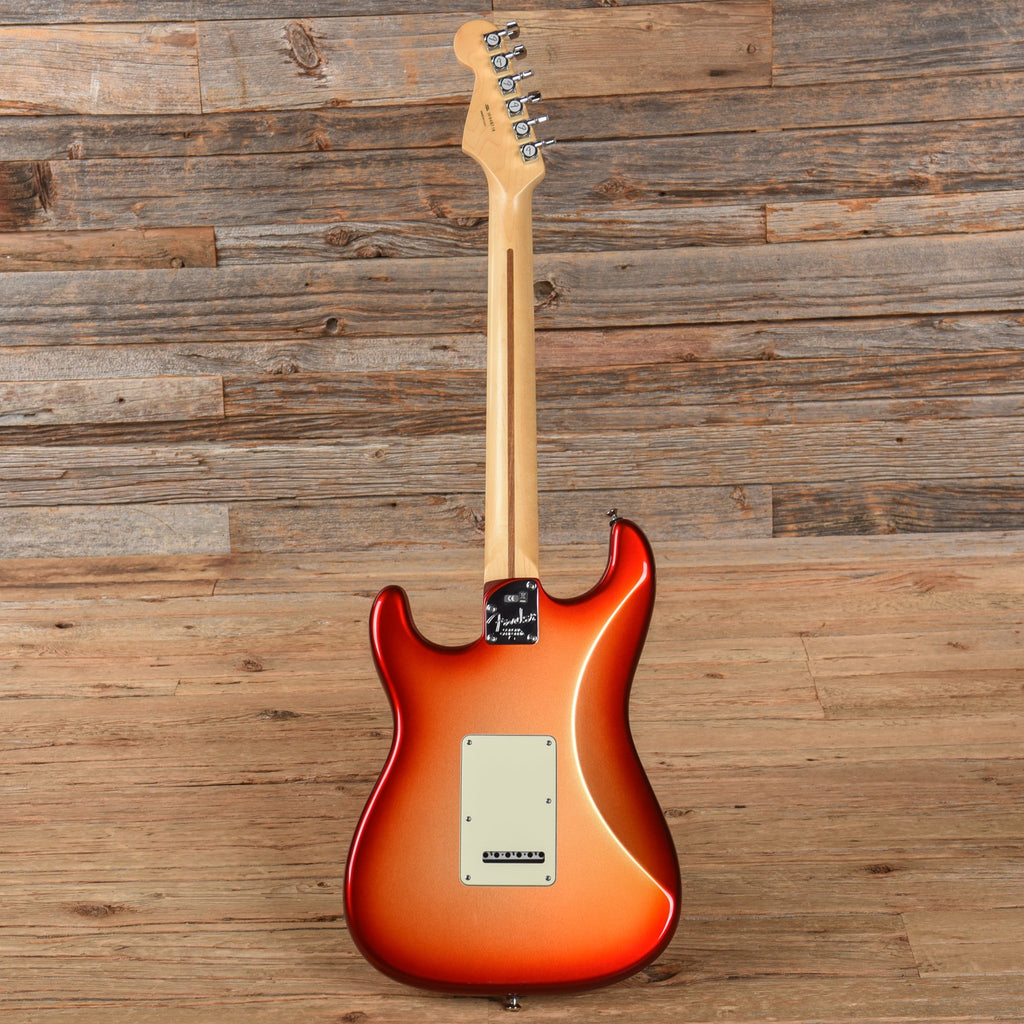 Fender American Deluxe Stratocaster Candy Tangerine Burst 2010 - View 5 | MusicMarket