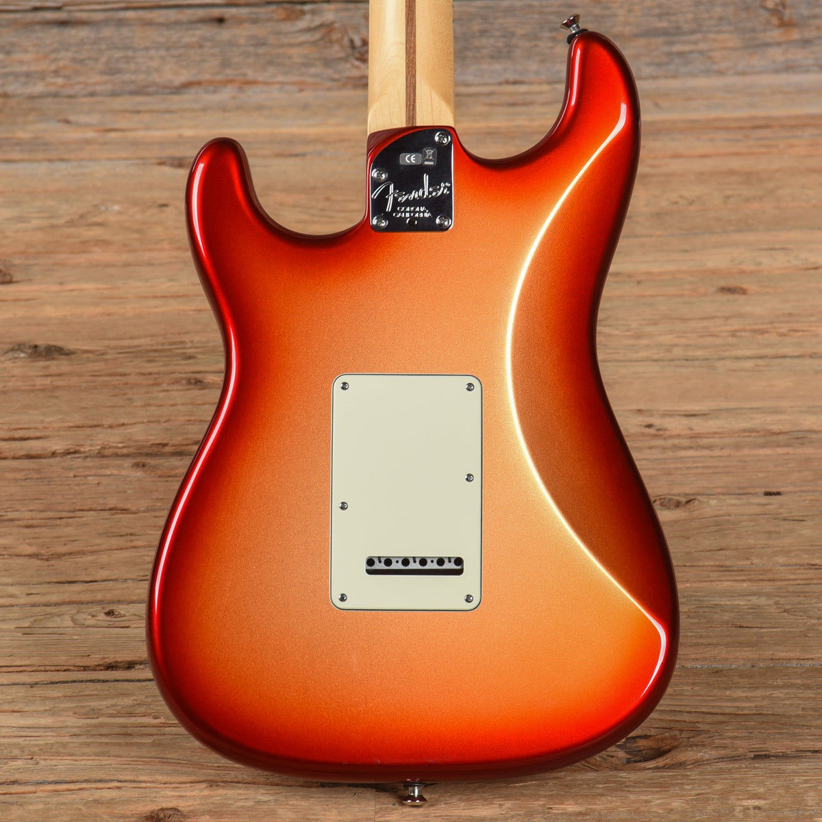 Fender American Deluxe Stratocaster Candy Tangerine Burst 2010 - View 3 | MusicMarket