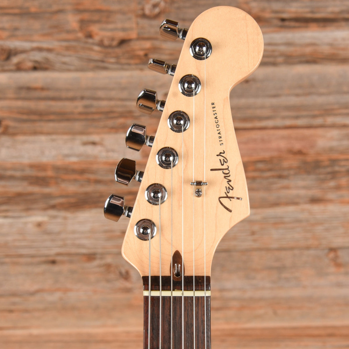 Fender American Deluxe Stratocaster Sunburst 2006 - View 6 | MusicMarket