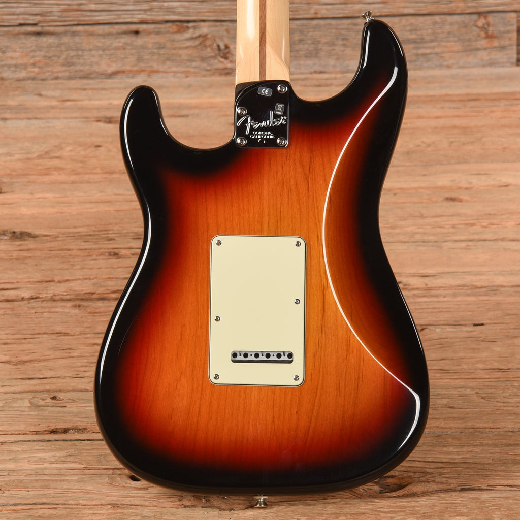 Fender American Deluxe Stratocaster Sunburst 2006 - View 3 | MusicMarket