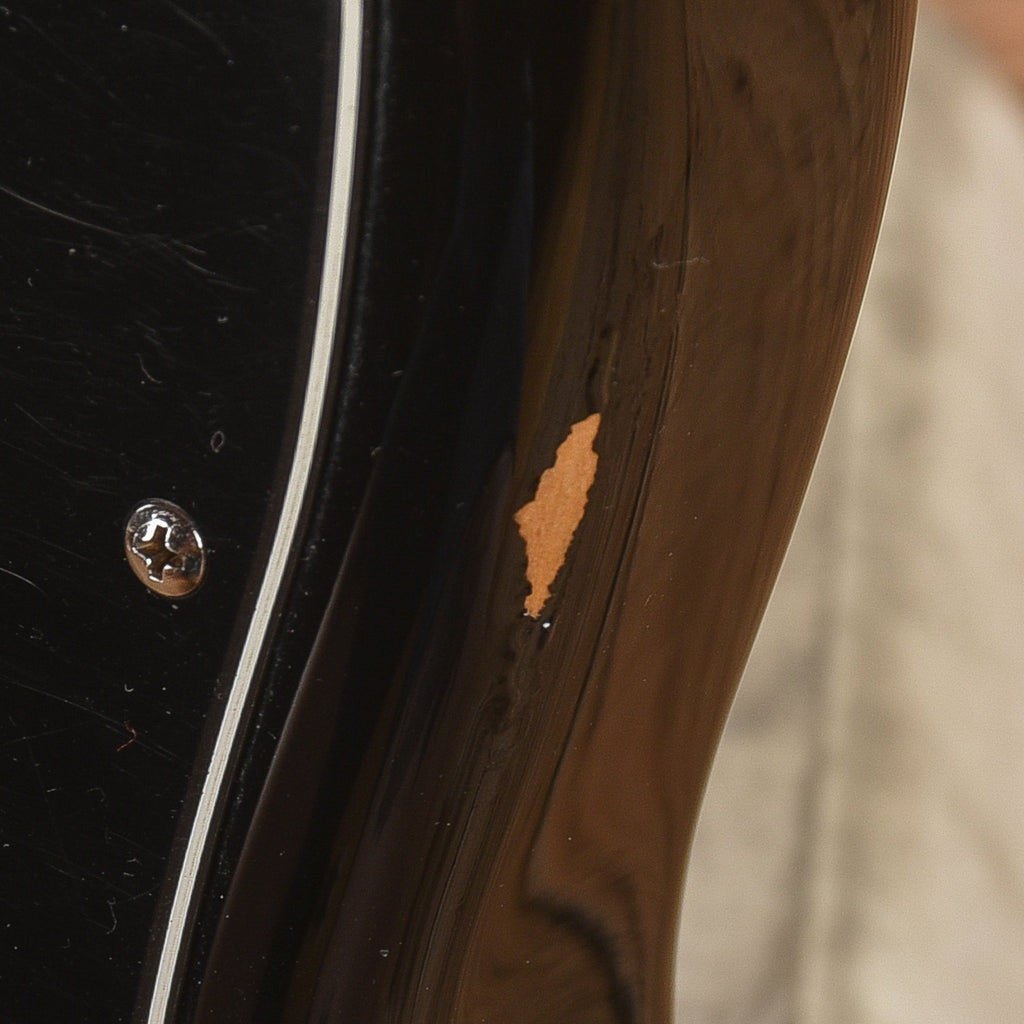 Fender American Deluxe Stratocaster Sunburst 2006 - View 11 | MusicMarket