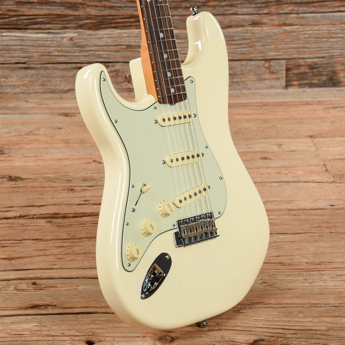 Fender American Original 60s Stratocaster Olympic White 2022 LEFTY - View 2 | MusicMarket