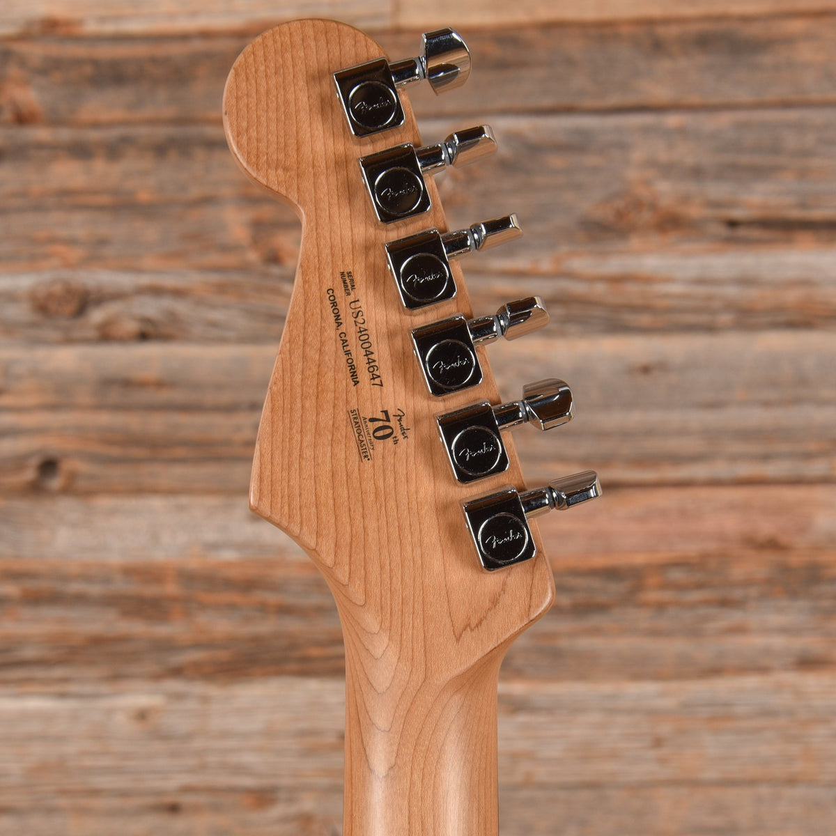Fender American Professional II GT11 Stratocaster Fiesta Red 2024 - View 7 | MusicMarket