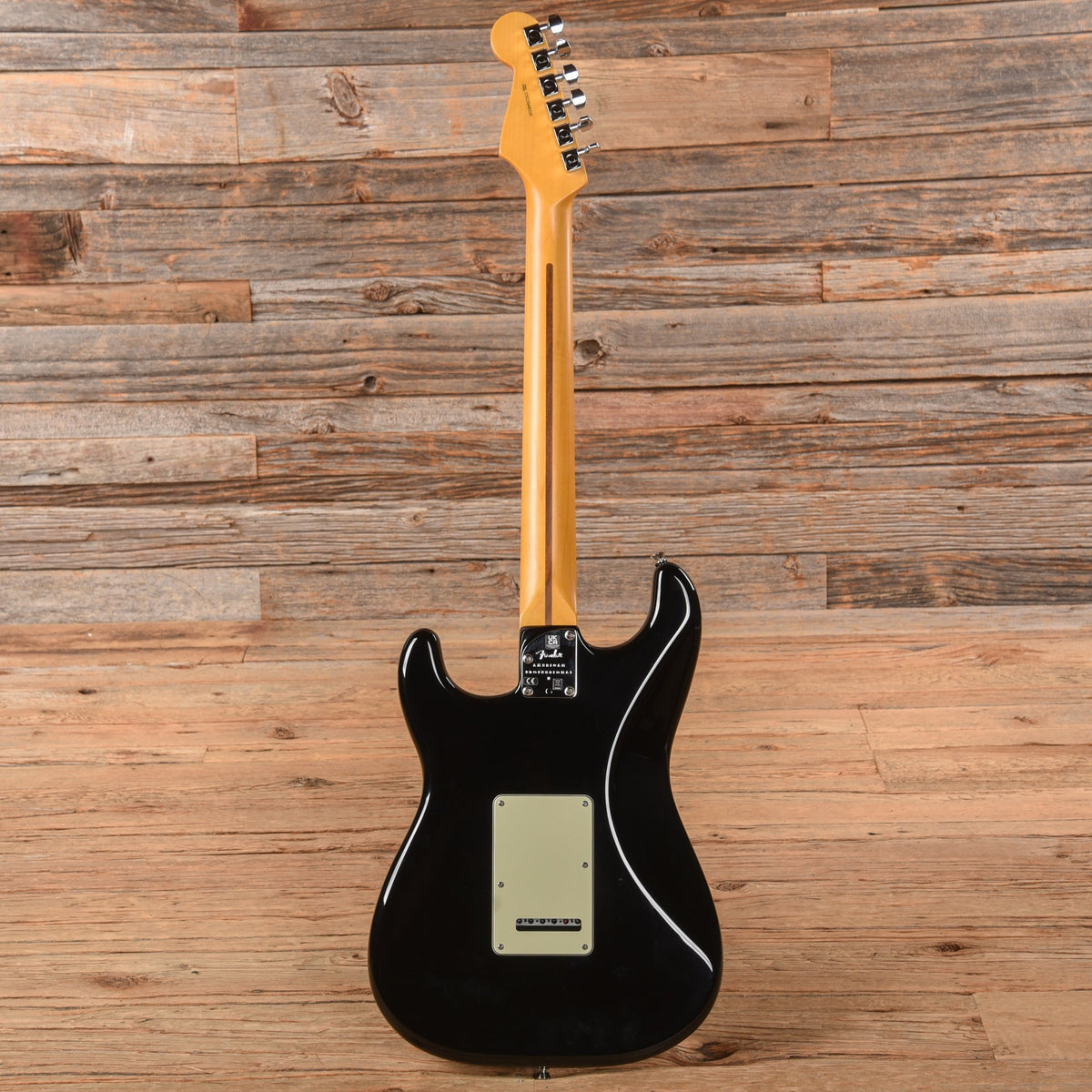 Fender American Professional II Stratocaster Black 2023 - View 5 | MusicMarket