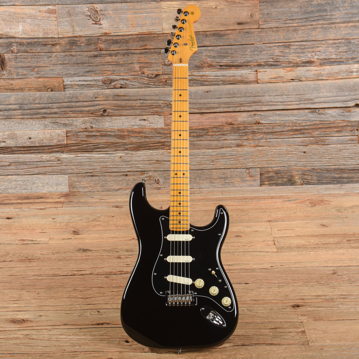 Fender American Professional II Stratocaster Black 2023 - View 4 | MusicMarket